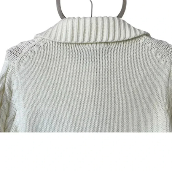 vintage ivory cardigan, off white fisherman sweater with Wooden buttons - Picture 5 of 8